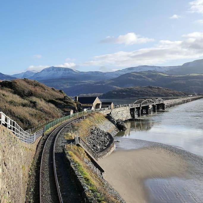 Harbourside 2 Bed Apartment, Barmouth Bridge Views Esterno foto